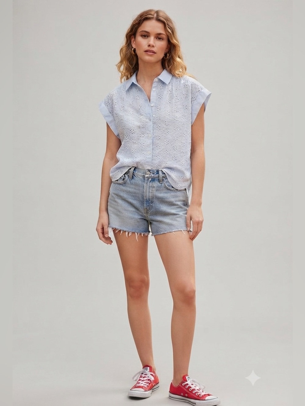 GAP Light Blue Eyelet Blouse, Women’s, Sz M Tall.  Airy, summer, spring.crisp